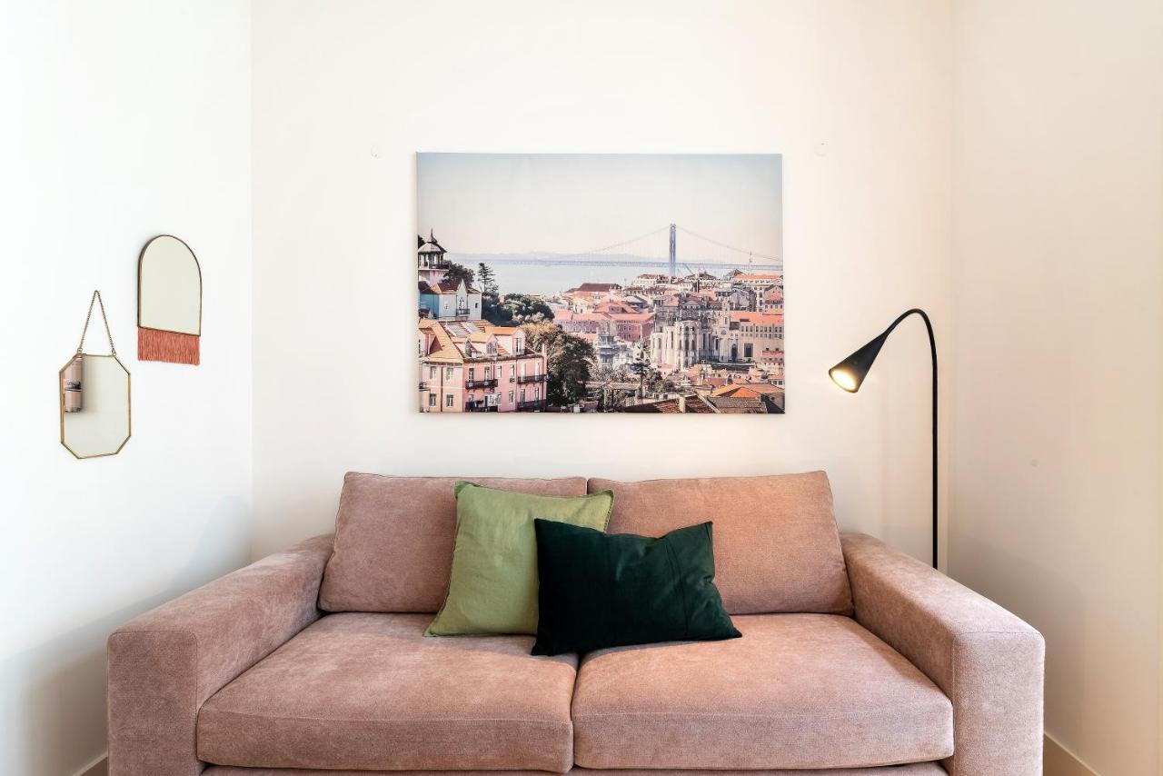 Modern 1Bdr In Downtown Lisbon By Lovelystay Экстерьер фото